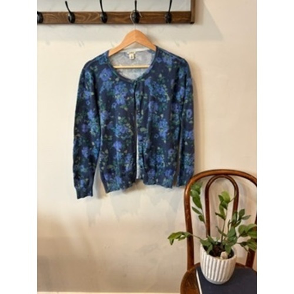 LL Bean Womens Medium Petite Blue Floral Supima Cotton Cardigan Sweater 285452